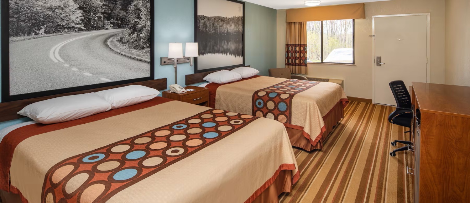 ACCOMMODATIONS AVAILABLE FOR GROUPS AND FAMILIES