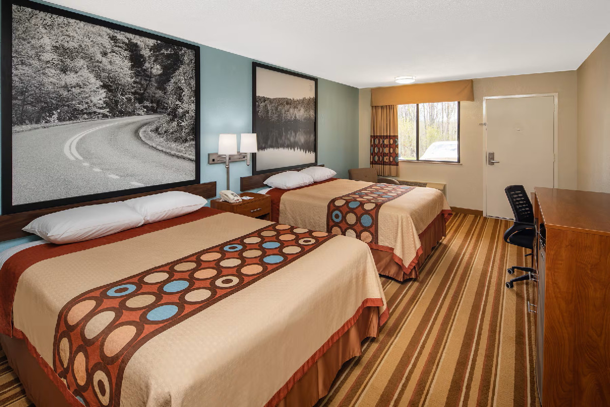 2 Double Beds, Smoking